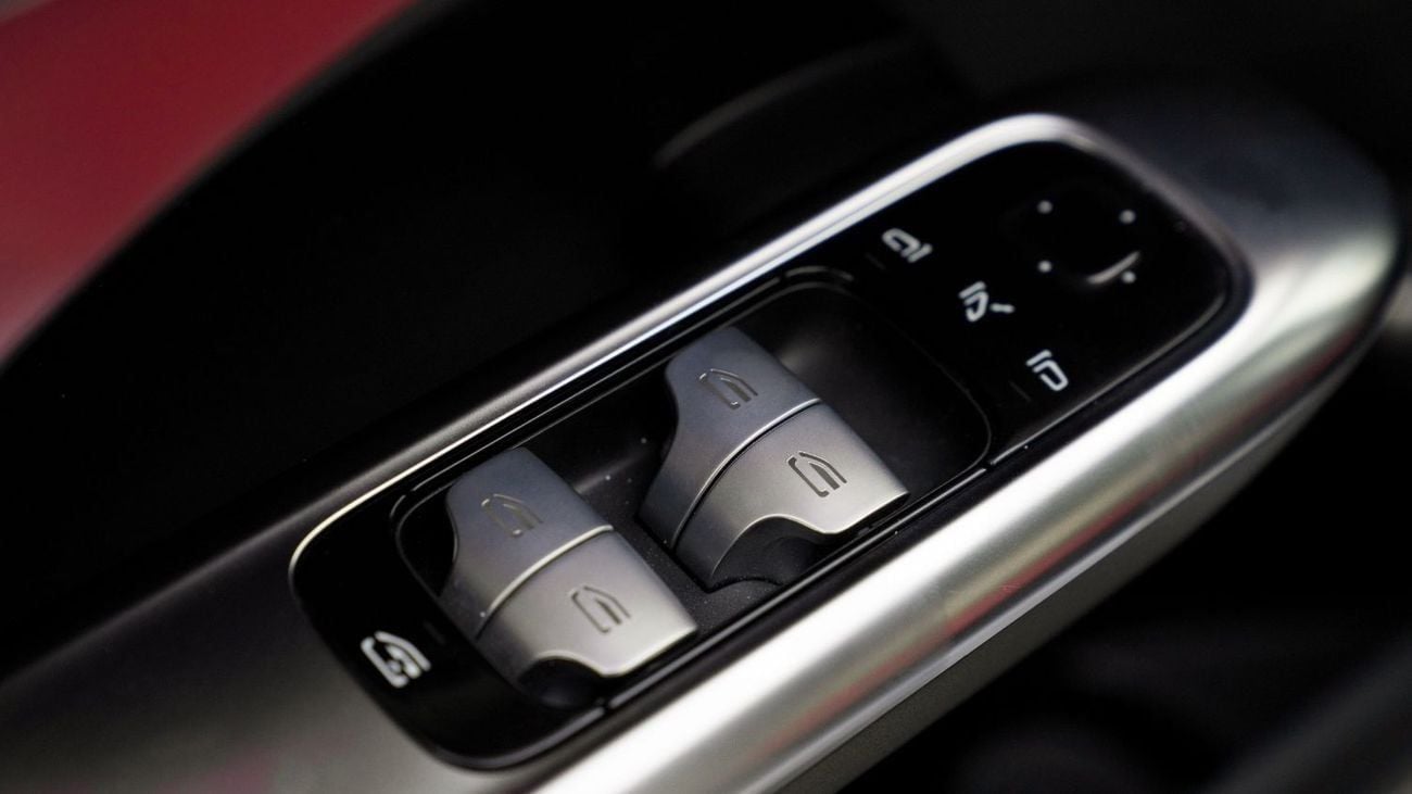 Mercedes-Benz C 200 Premium 2.0L