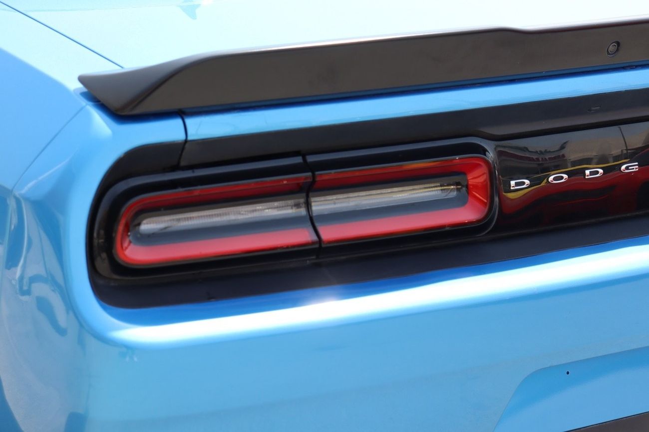 Dodge Challenger R/T 5.7L (375 HP) Dodge Challenger R/T Last Call / 2023 /USA / 5.7L / Only 21,000Mi