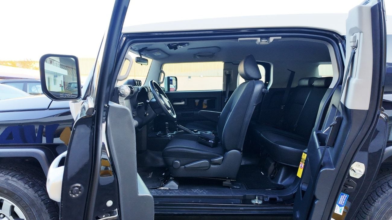 تويوتا إف جي كروزر 4.0L v6, 4X4 |  Agency Warranty | Complete Service History | Zero Downpayment Support