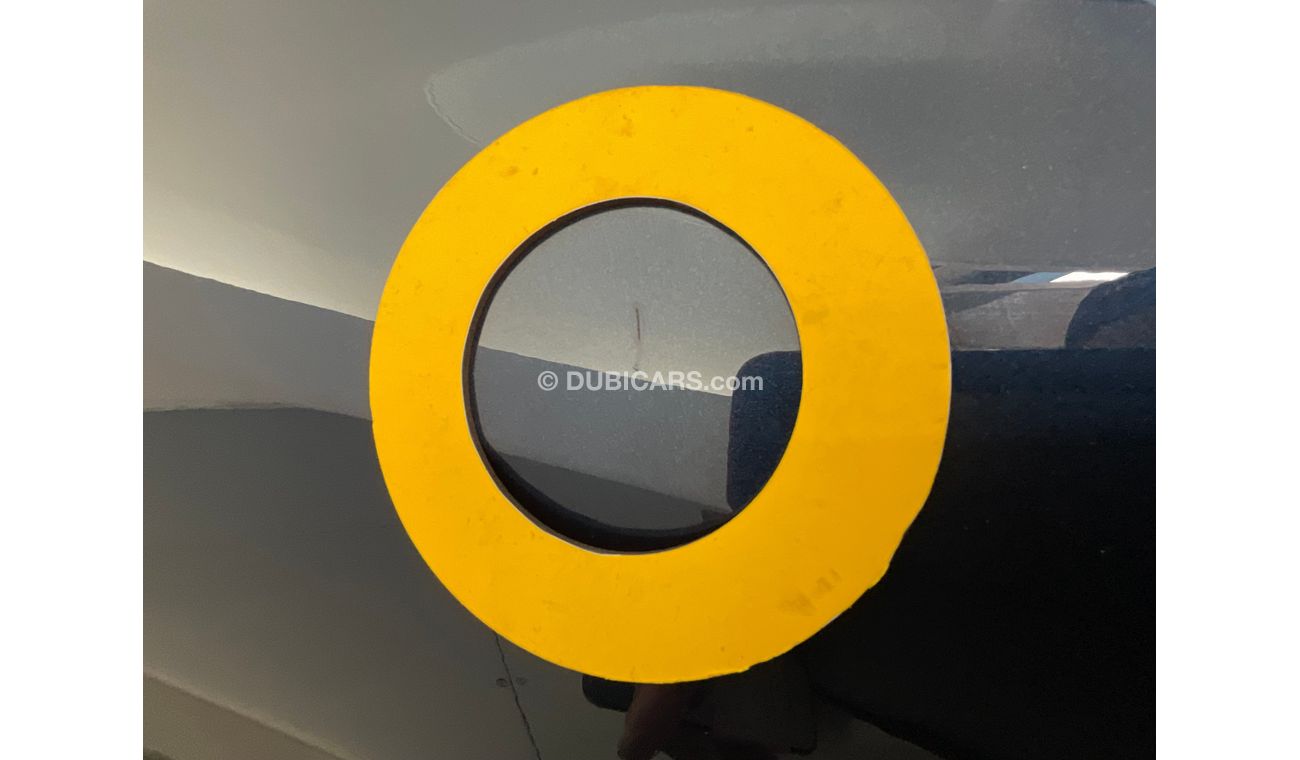 Ford Explorer XL / Standard