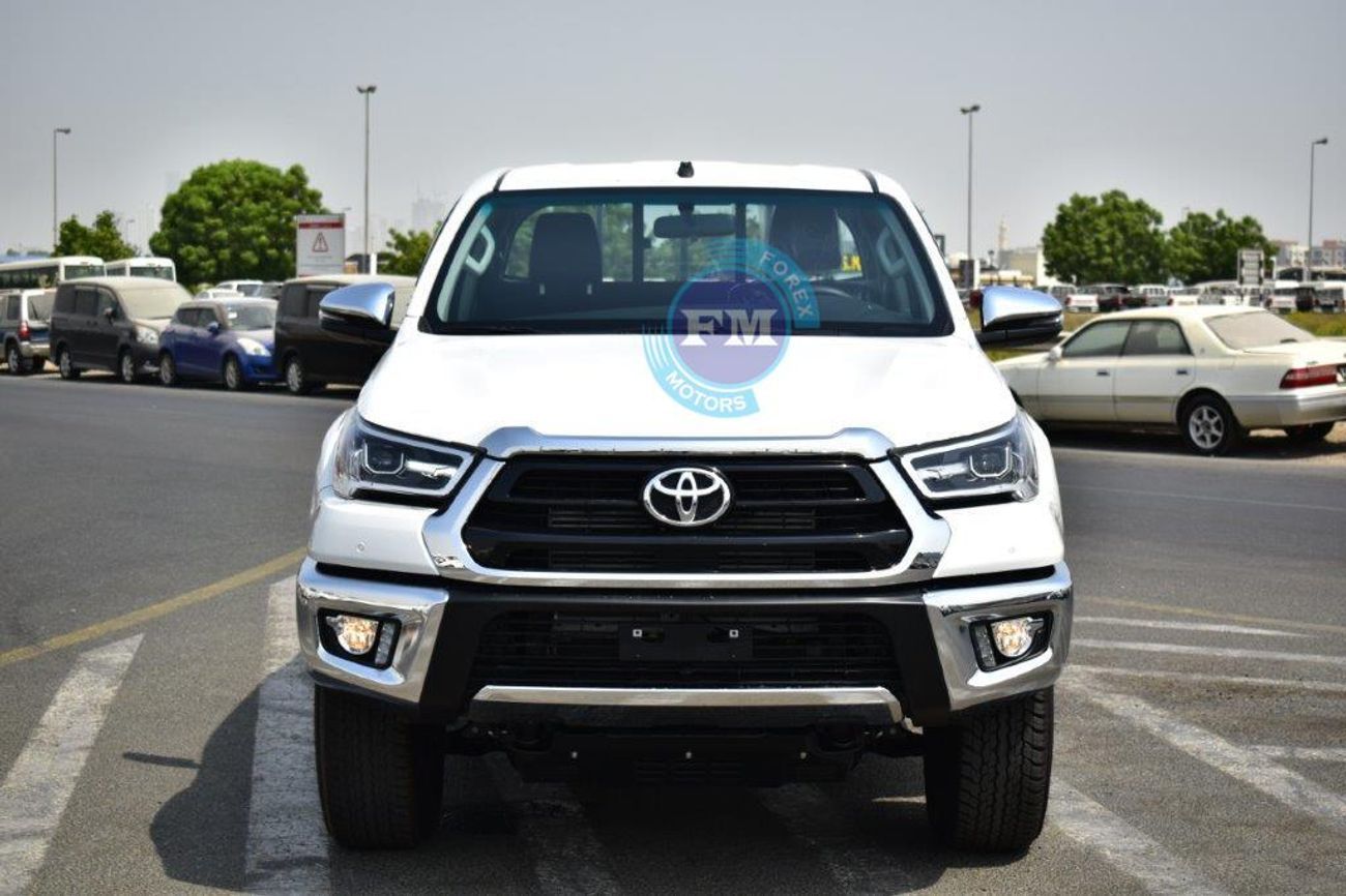 تويوتا هيلوكس Double Cab Pickup GLXS-V 2.4L Diesel 4WD 5 Seater Automatic