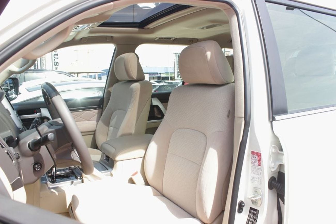 Toyota Land Cruiser VXR 5.7L 4WD,GCC