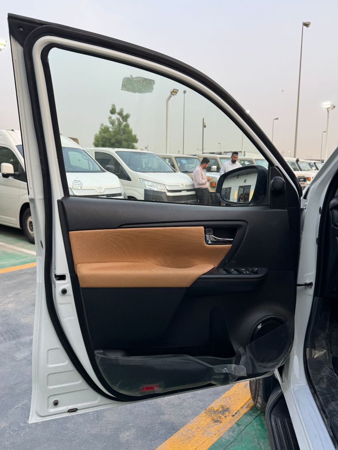 تويوتا فورتونر Toyota Fortuner - SR5 Plus 2.7 L - GCC - 2025