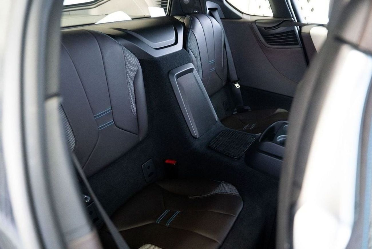 BMW i8 Plug-In Hybrid 1.5L