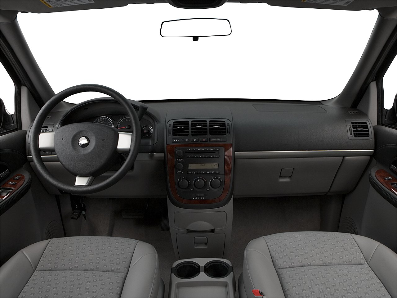 Chevrolet Uplander interior - Cockpit