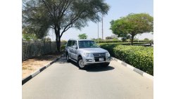 ميتسوبيشي باجيرو MITSUBISHI PAJERO V6 3.5L ///// 2015 ///// GCC ///// WARRANTY//// ORIGINAL PAINT/////LOW MILEAGE!! /