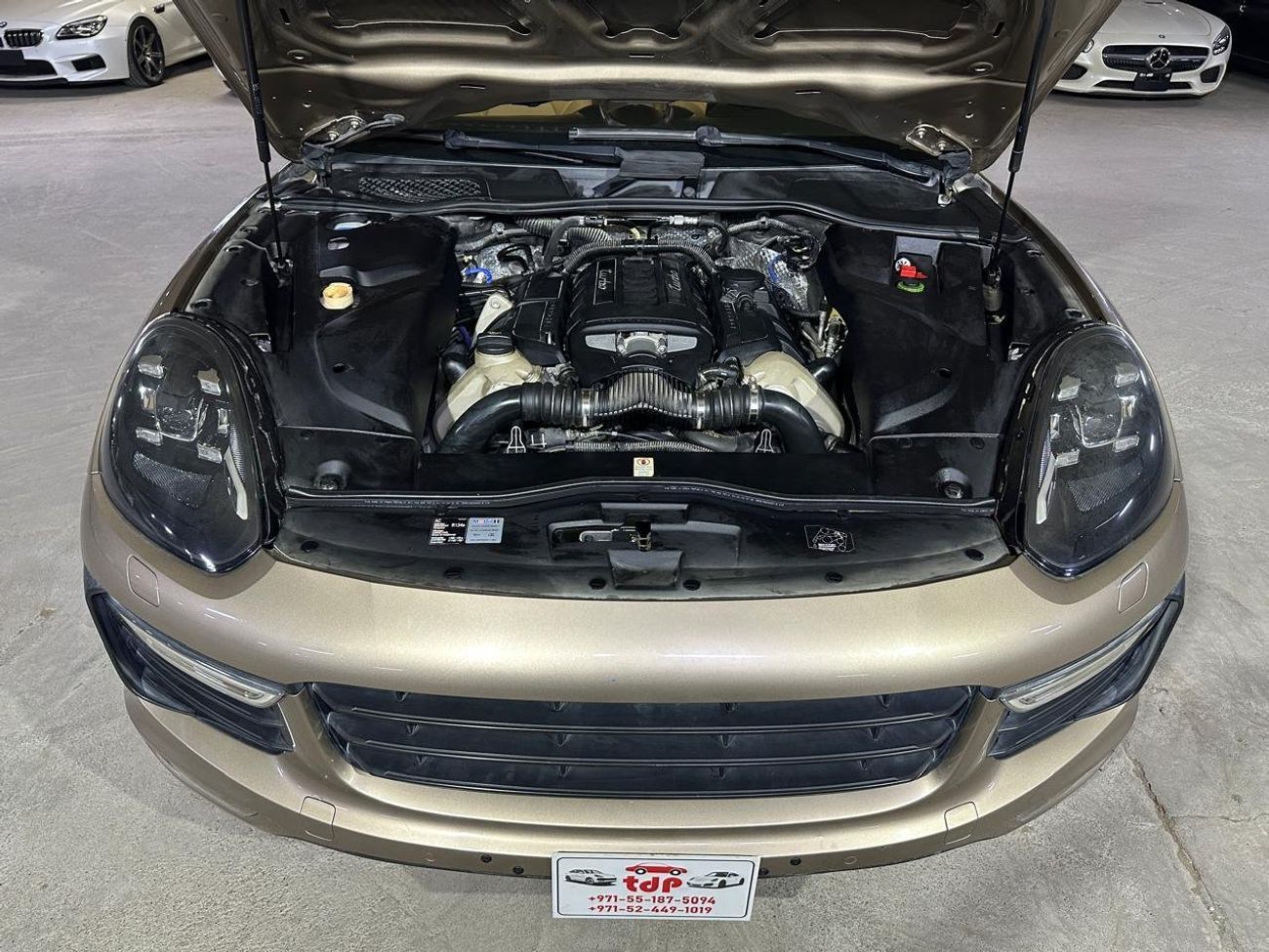 بورش كايان Turbo 4.8L (520 HP) 2015 | LED PDLS HEADLIGHTS | 21 INCH ALLOY WHEELS | PANORAMIC ROOF | FULLY LOADE