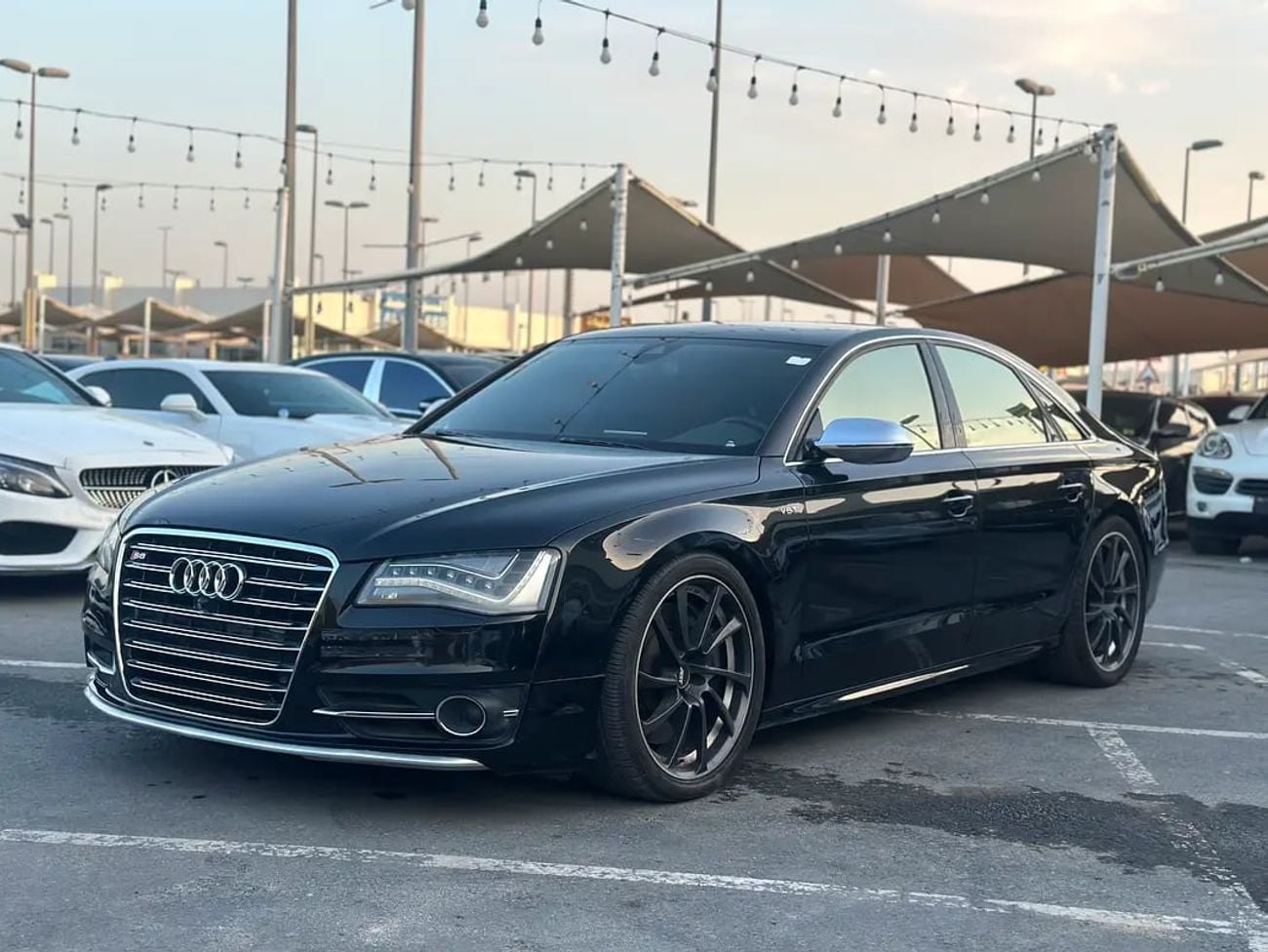 Audi S8 4.0 TFSI quattro - GCC Specs
