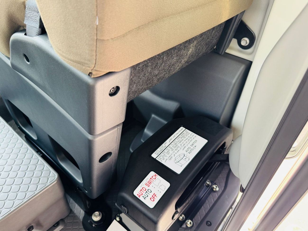 Toyota Coaster TOYOTA COASTER 2.7L PTR GCC 23 SEATS M/T B/O WHITE 2025