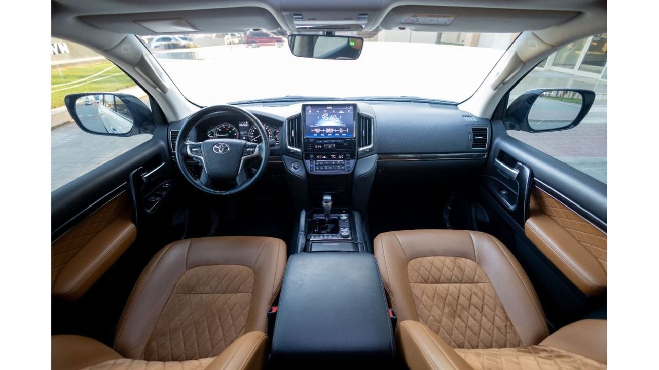 تويوتا لاند كروزر GXR3