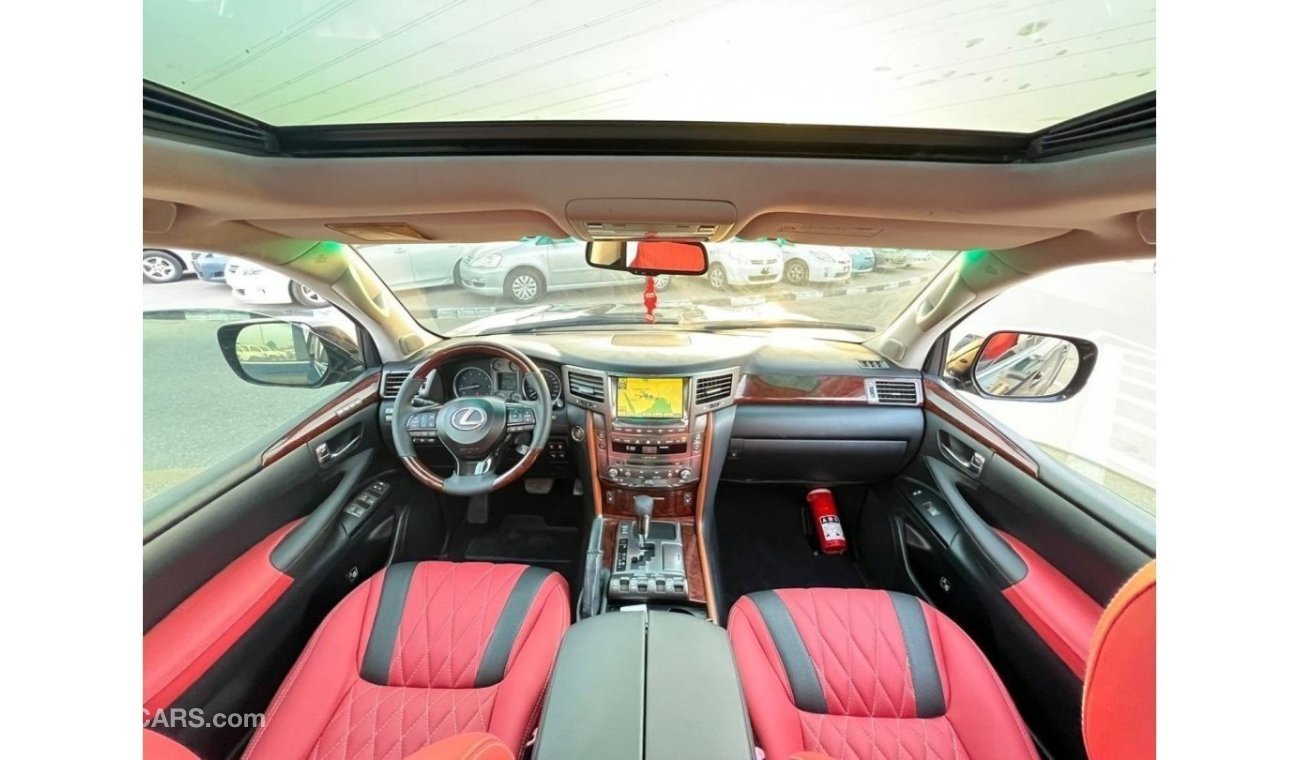 لكزس LX 570 *Offer*2011 Lexus LX570 5.7L V8 With 2021 Modifications GCC Specs No Accident / EXPORT ONLY