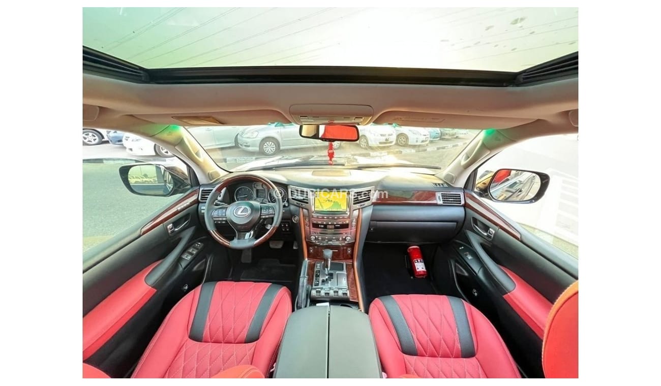 Lexus LX 570 *Offer*2011 Lexus LX570 5.7L V8 With 2021 Modifications GCC Specs No Accident / EXPORT ONLY