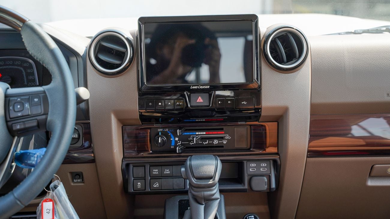 Toyota Land Cruiser Pick Up