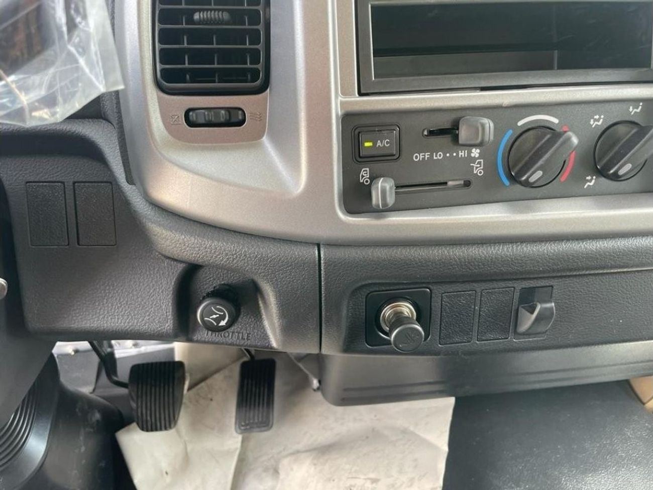 Hino 500 HINO 500 SERIES 1221 Chassis 5.8 Tons Diesel manual Zero KM