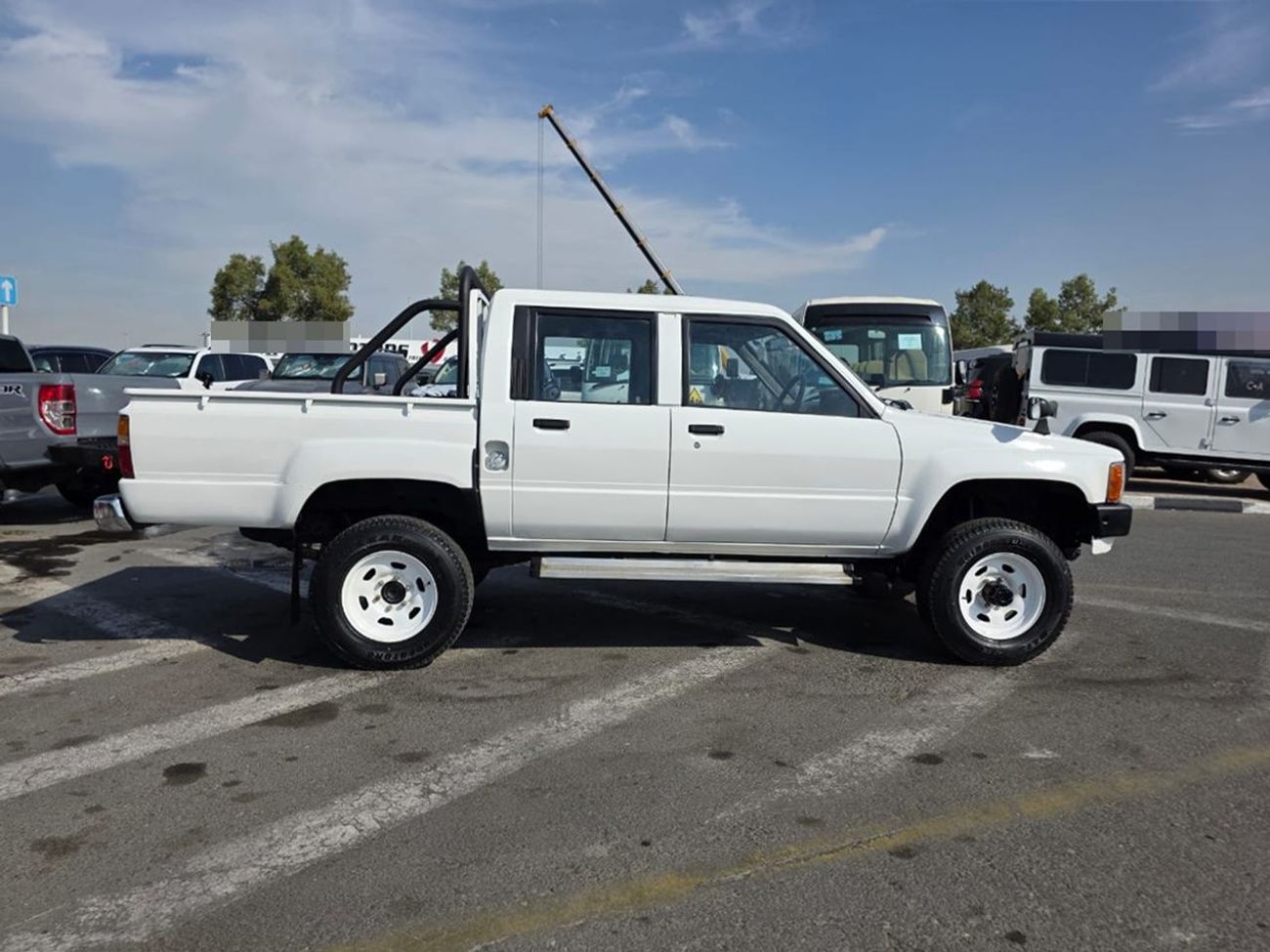 Toyota Hilux TOYOTA HILUX PICKUP RHD 1988 MODEL 2.4 L DIESEL MANUAL(PM76064)