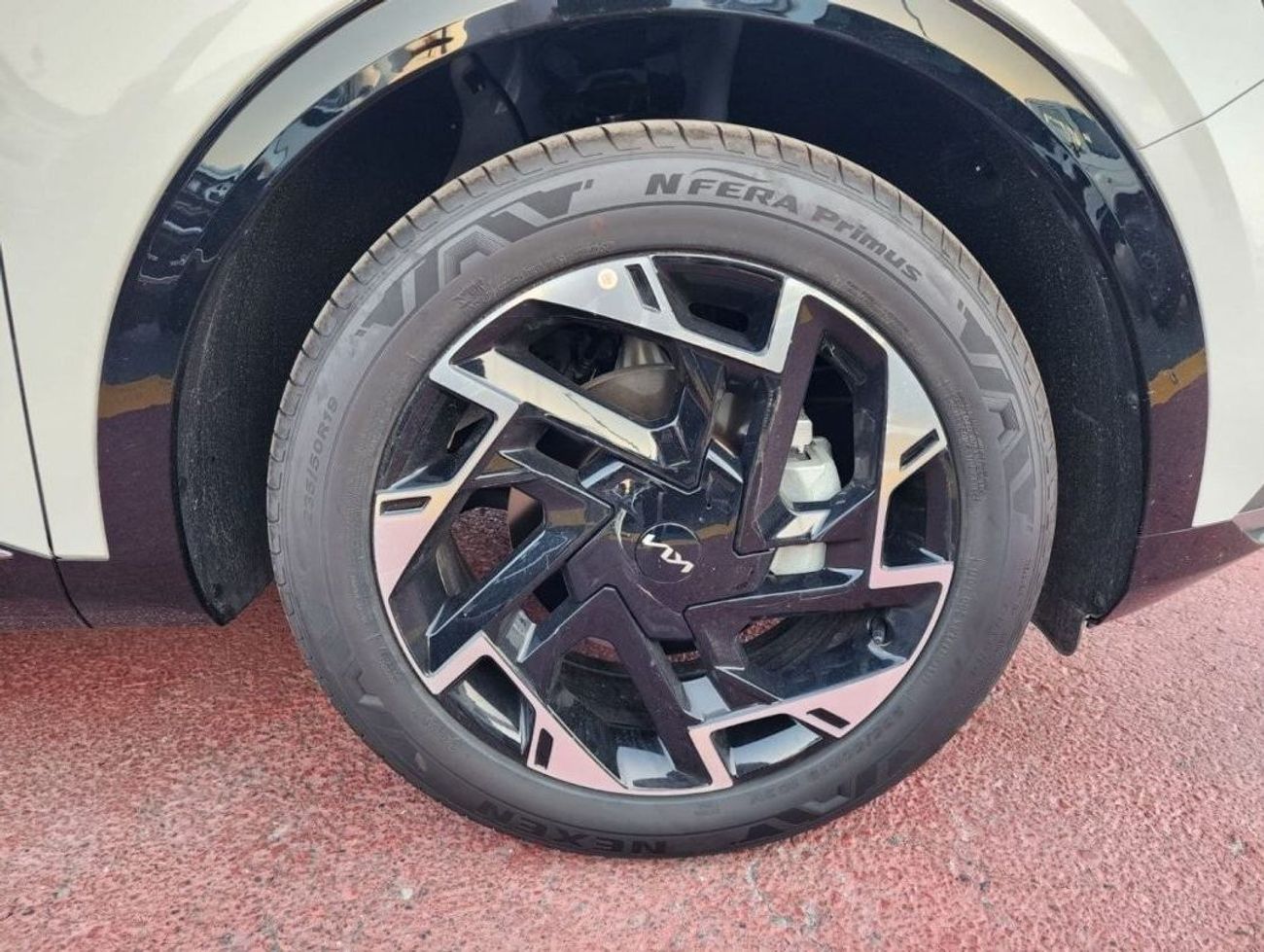 Kia Sportage KIA Sportage 1.6L SUV, FWD, 5Doors, Cruise Control, Panoramic Roof, Leather Seats, Rear Camera, 19in