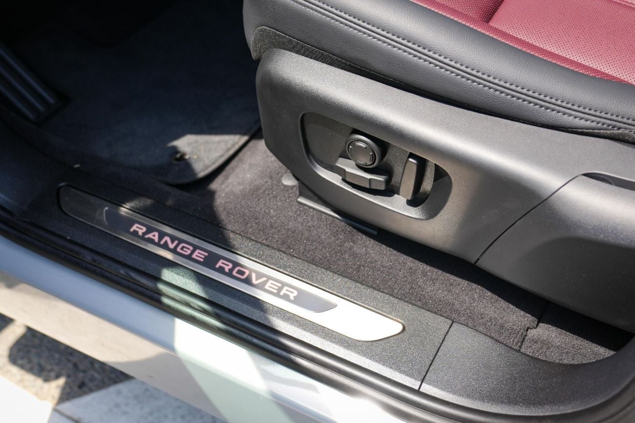 Land Rover Range Rover Evoque DYNAMIC SE P250 2025!! FIVE YEARS WARRANTY!! THREE YEARS SERVICE CONTRACT