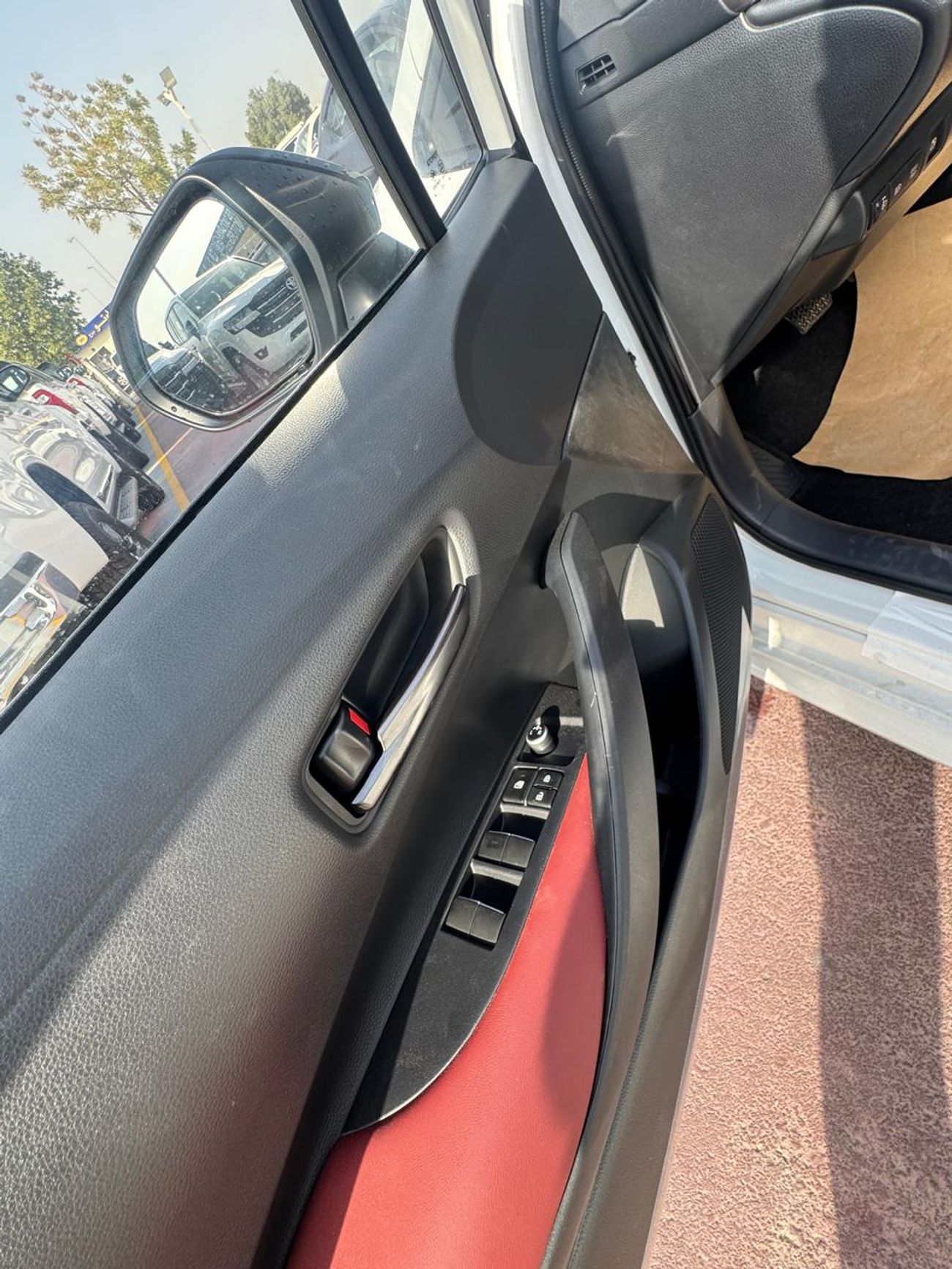 Toyota Levin تويوتا ليفين سبورت النسخة السوداء 1.8 لتر هجين