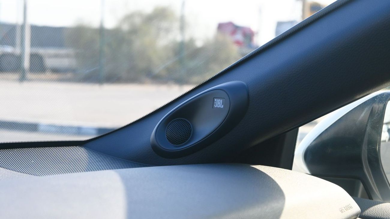 تويوتا كامري -Toyota Camry Hybrid Limited