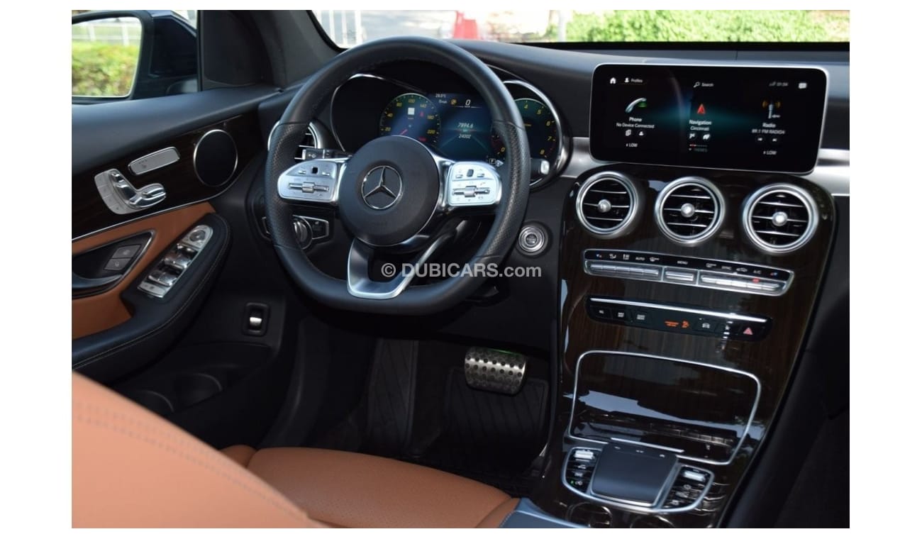 Mercedes-Benz GLC 300 4MATIC AMG_ Heads up display
