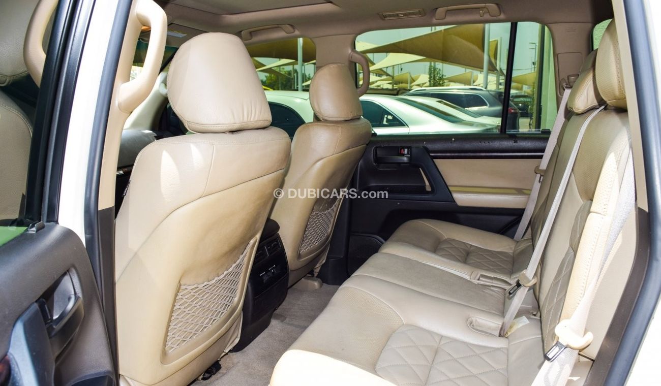 Toyota Land Cruiser GXR I V8