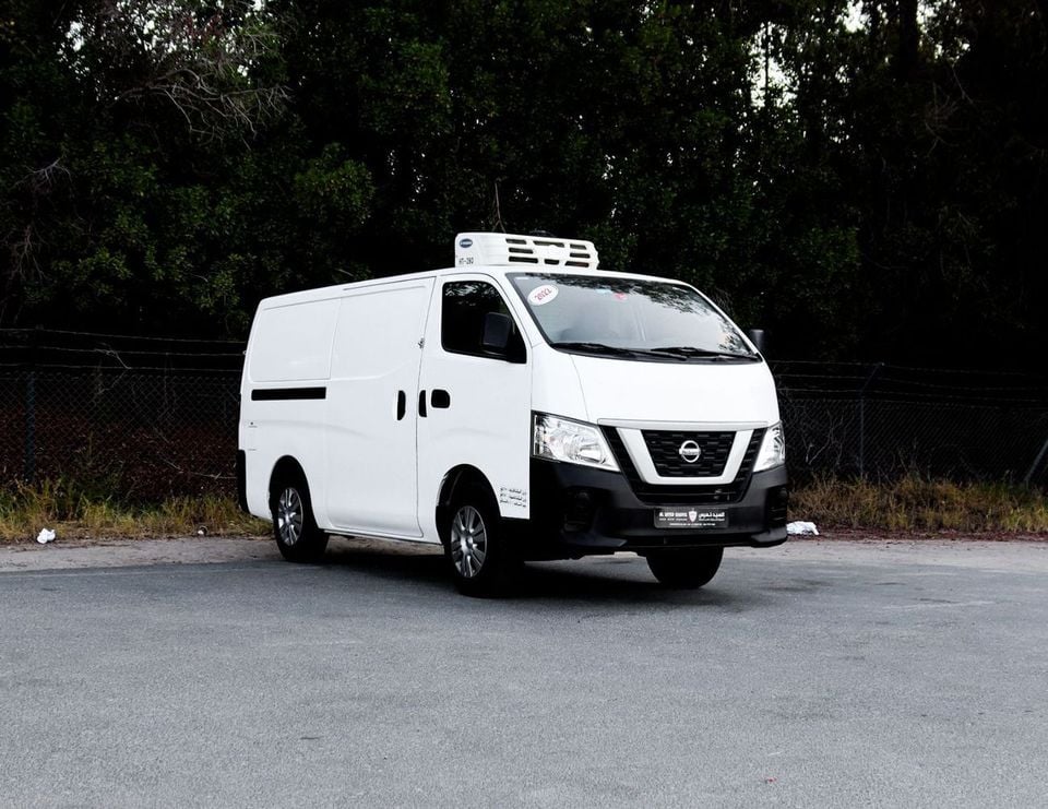 Nissan Urvan STANDARD