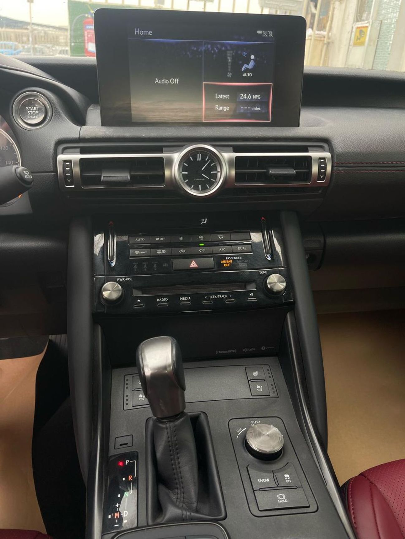 Lexus IS300 AWD (NON GCC)