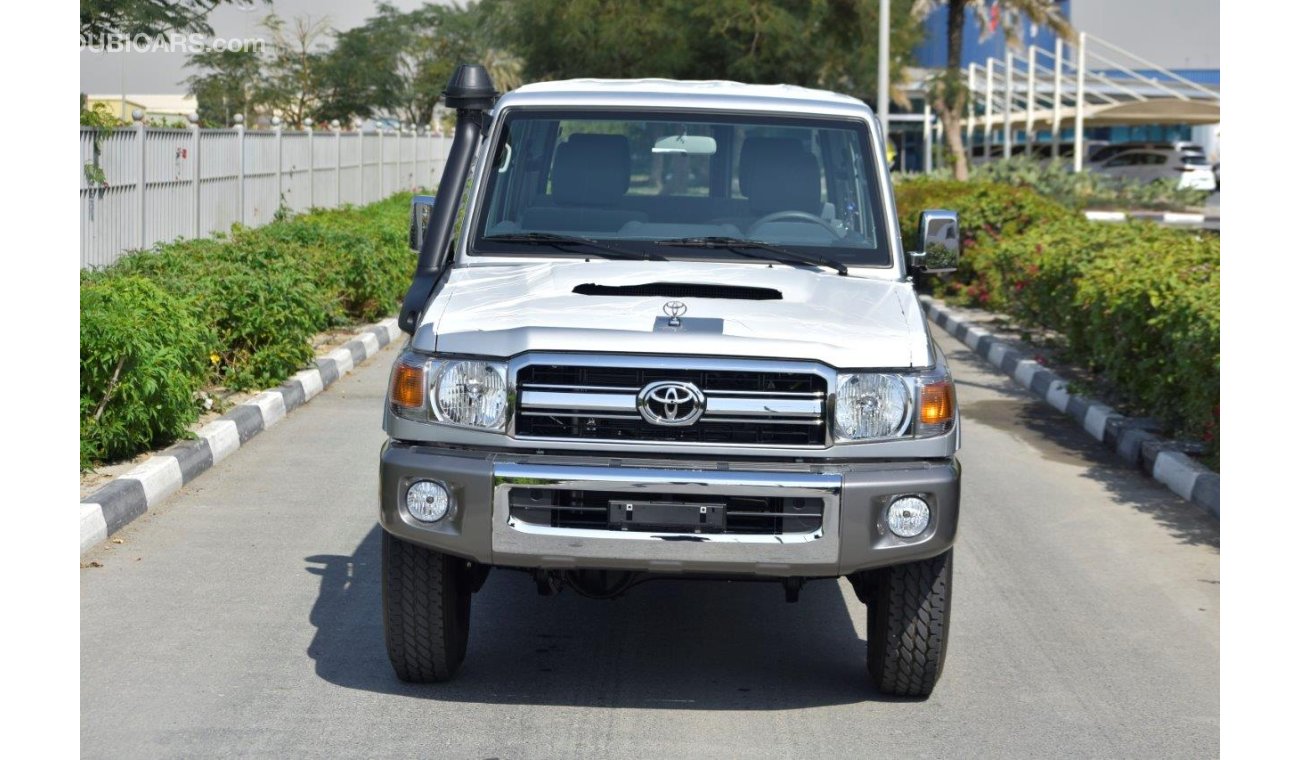 تويوتا لاند كروزر هارد توب 76 Hardtop V8 4.5L Diesel MT