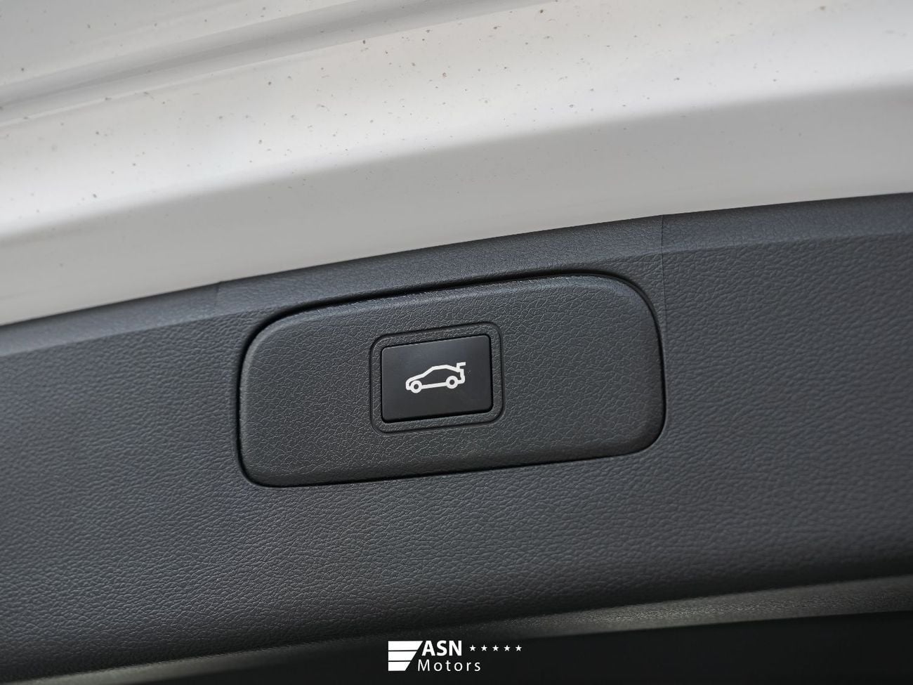 Geely Coolray (Export Price)
