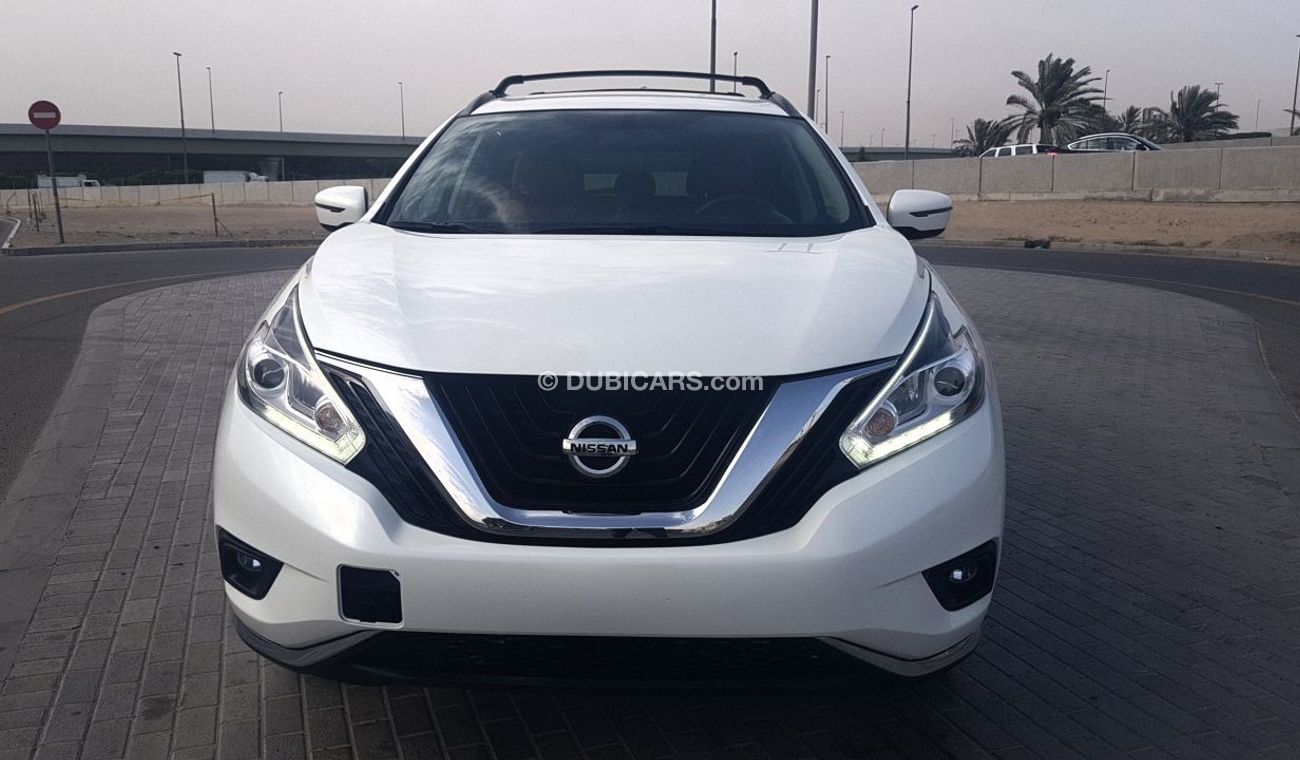 Nissan Murano very nice an  clean  car