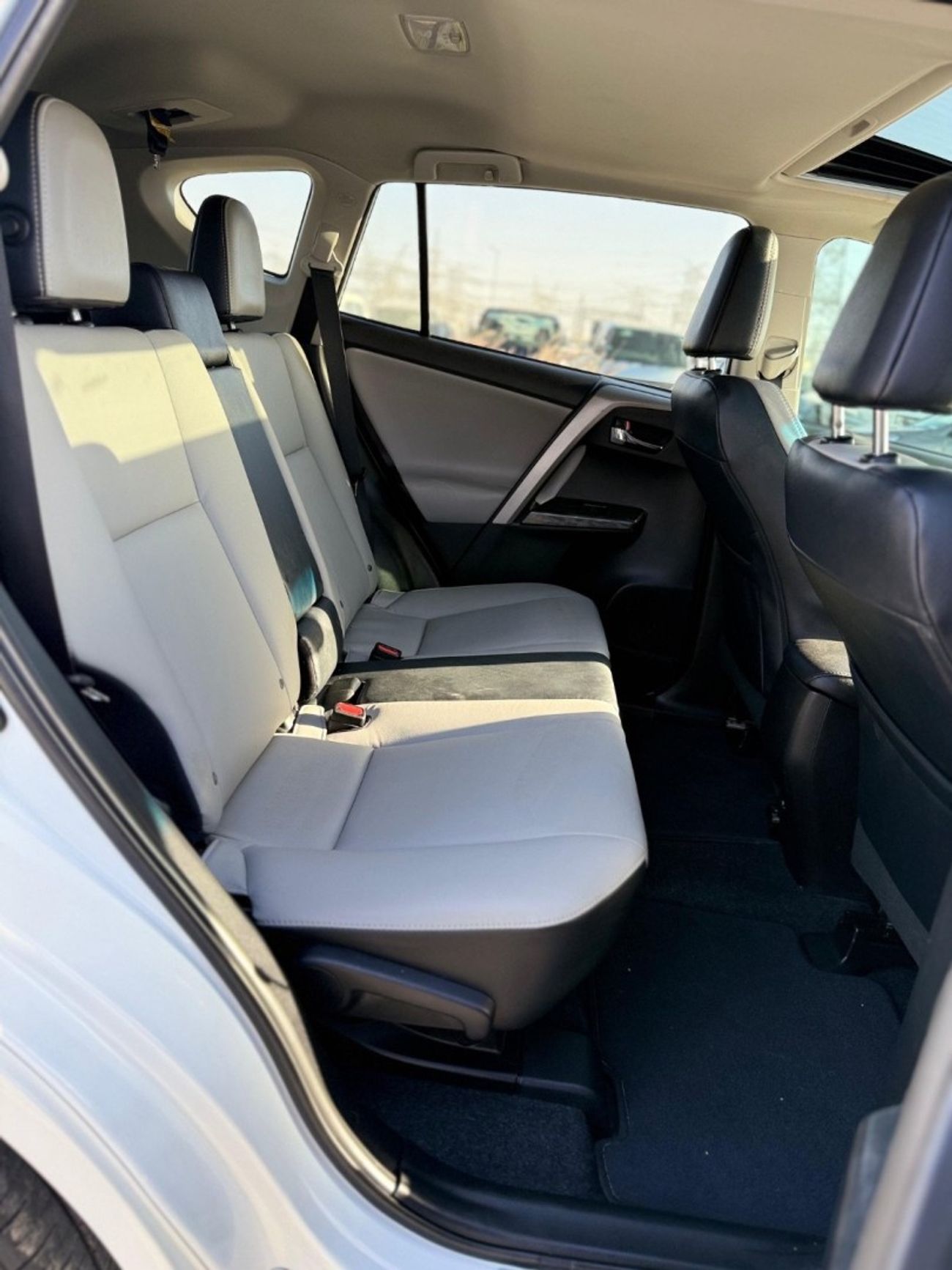 تويوتا راف ٤ TOYOTA RAV4 Platinum 2.5LFull Option