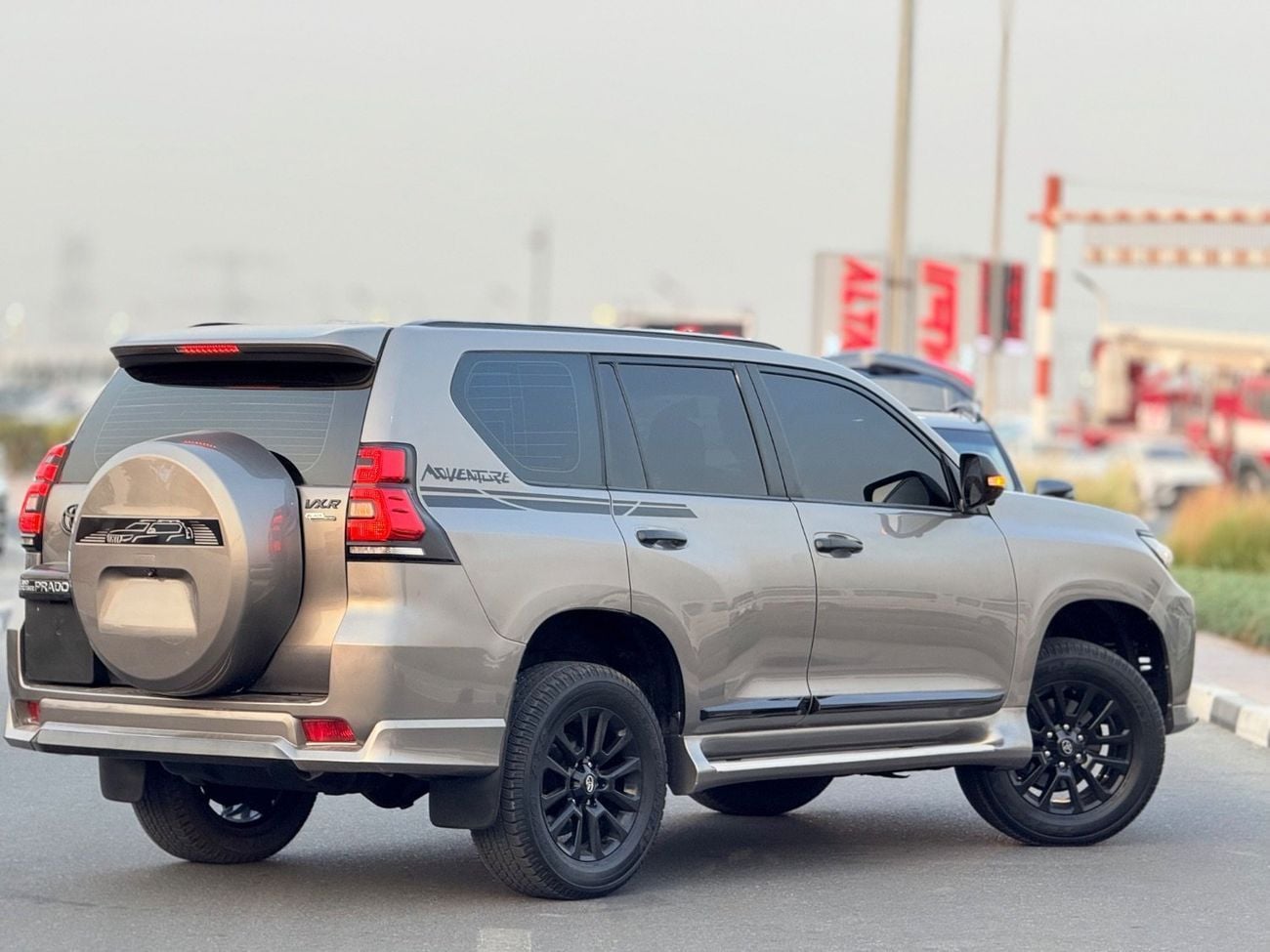 تويوتا برادو VXR 2.7L 4WD