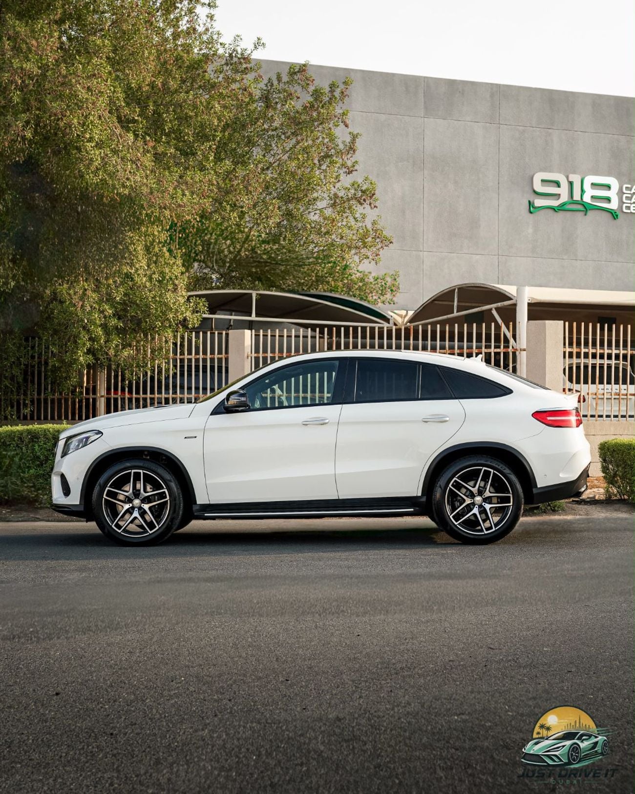 مرسيدس بنز GLE 450 AMG LINE