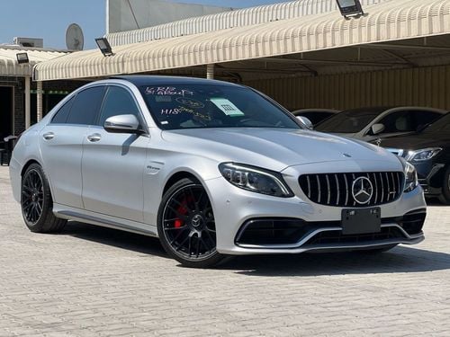 Mercedes Benz C63 AMG Std 4.0L Sedan C63s///AMG import japan v.c.c