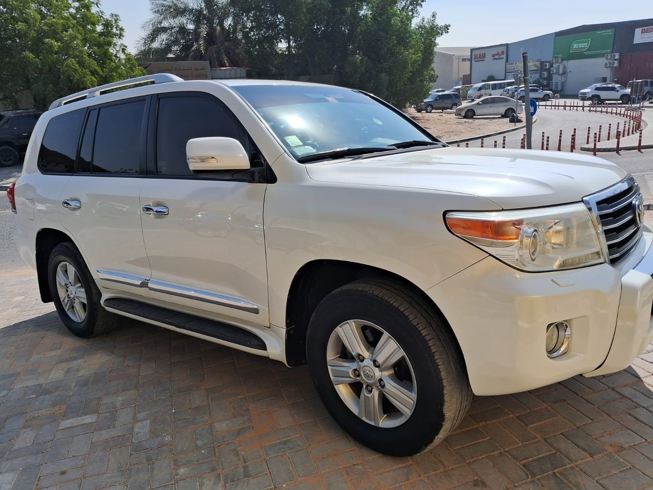 تويوتا لاند كروزر GXR 5.7L AWD