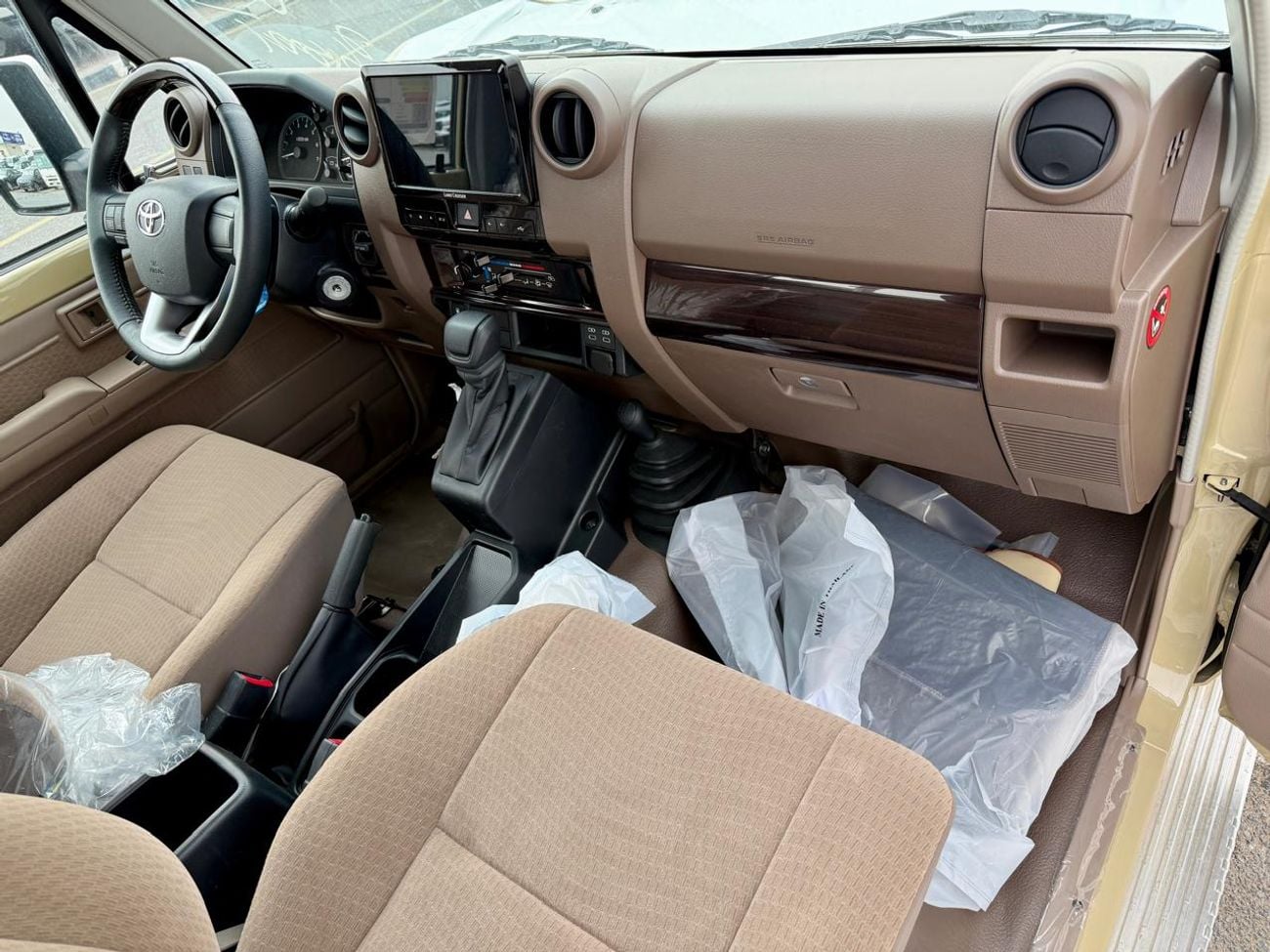 تويوتا لاند كروزر بيك آب SC 4.0L