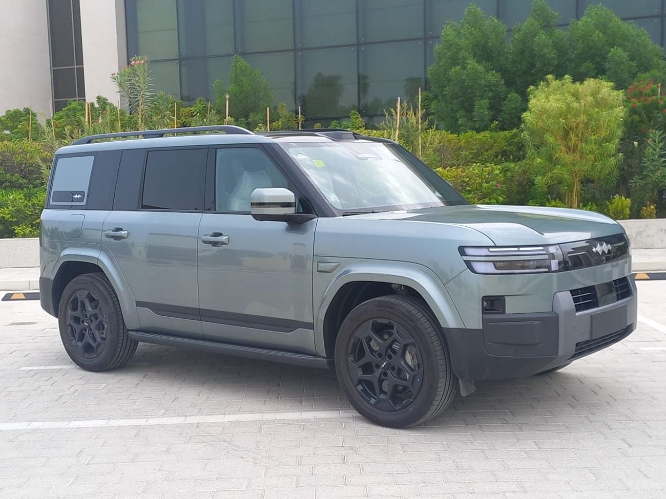 بي واي دي ليوبارد 7 ULTRA