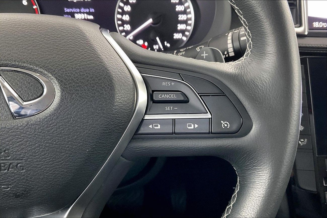 إنفينيتي QX50 Luxe | عرض العيد الحصري | خالية من أضرار الفيضانات