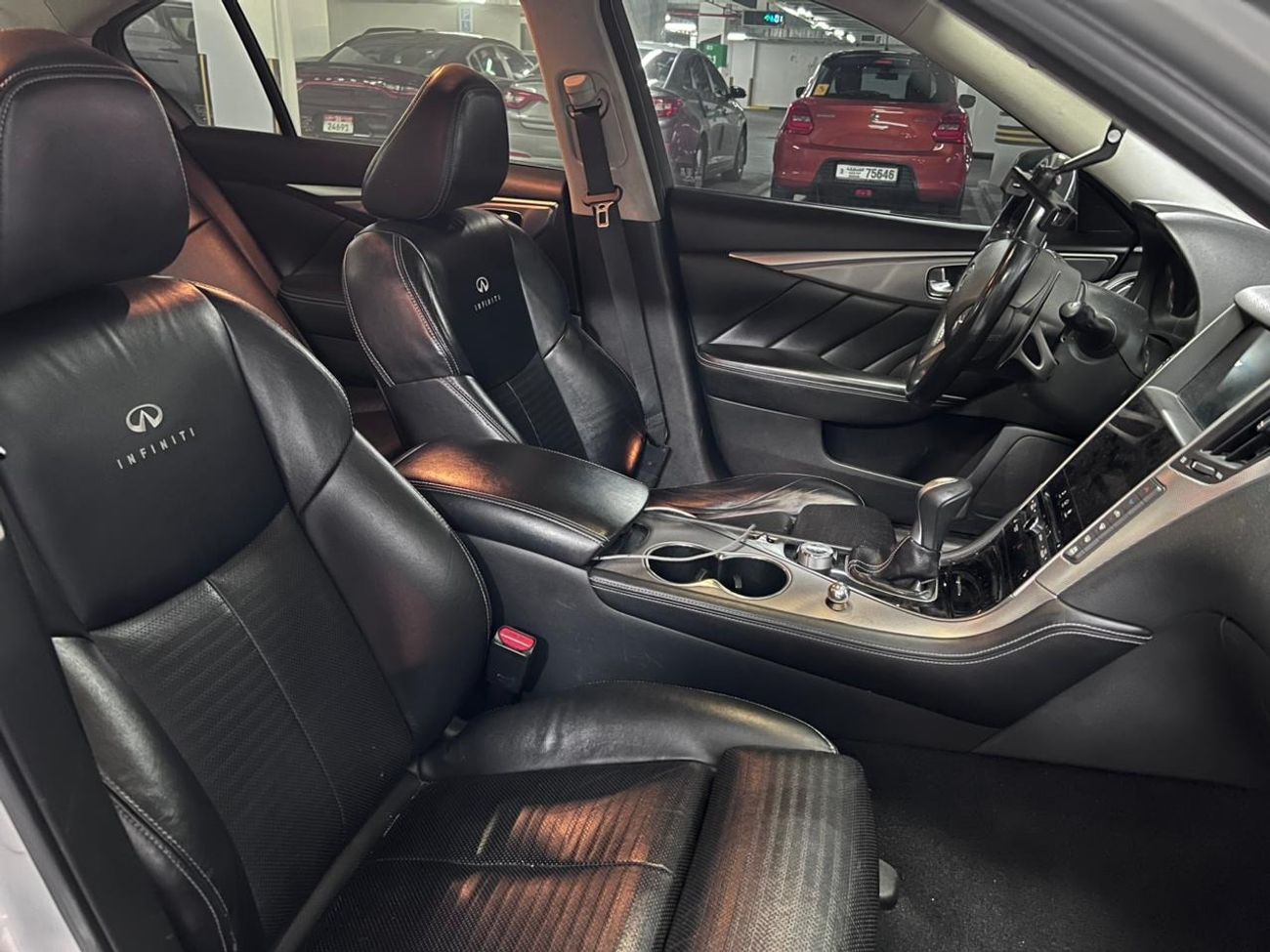 إنفينيتي Q50 3.7L Luxe