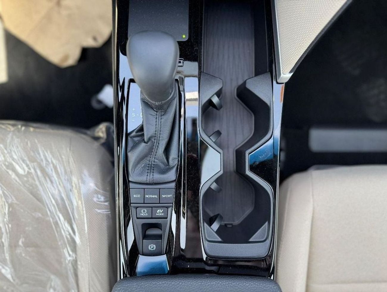 Toyota Camry TOYOTA CAMRY HYBRID LE 2.5L PETROL 2025