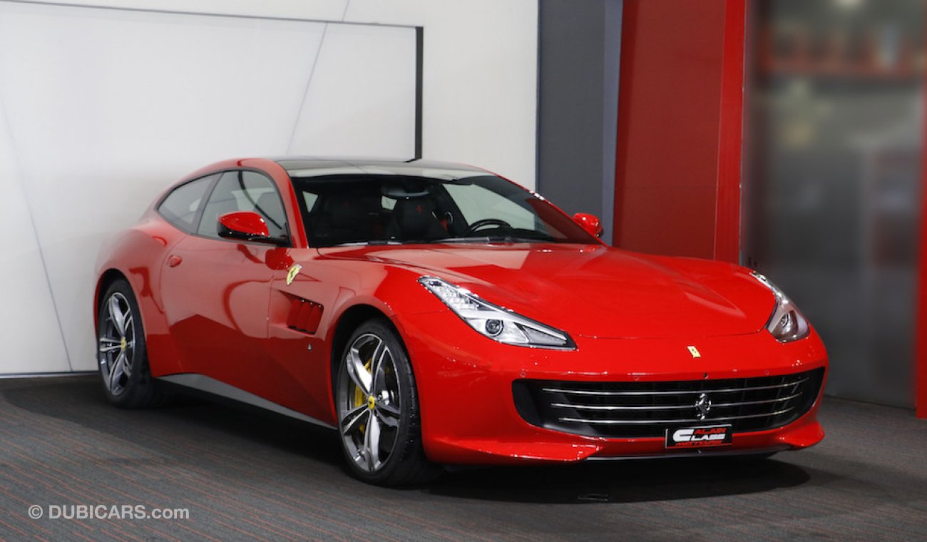 فيراري GTC4Lusso