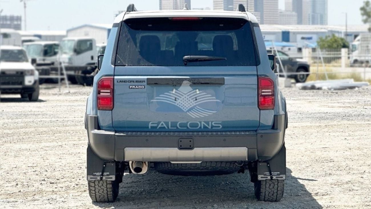 تويوتا برادو 2.4L-Turbo-Petrol-First Edition-8AT