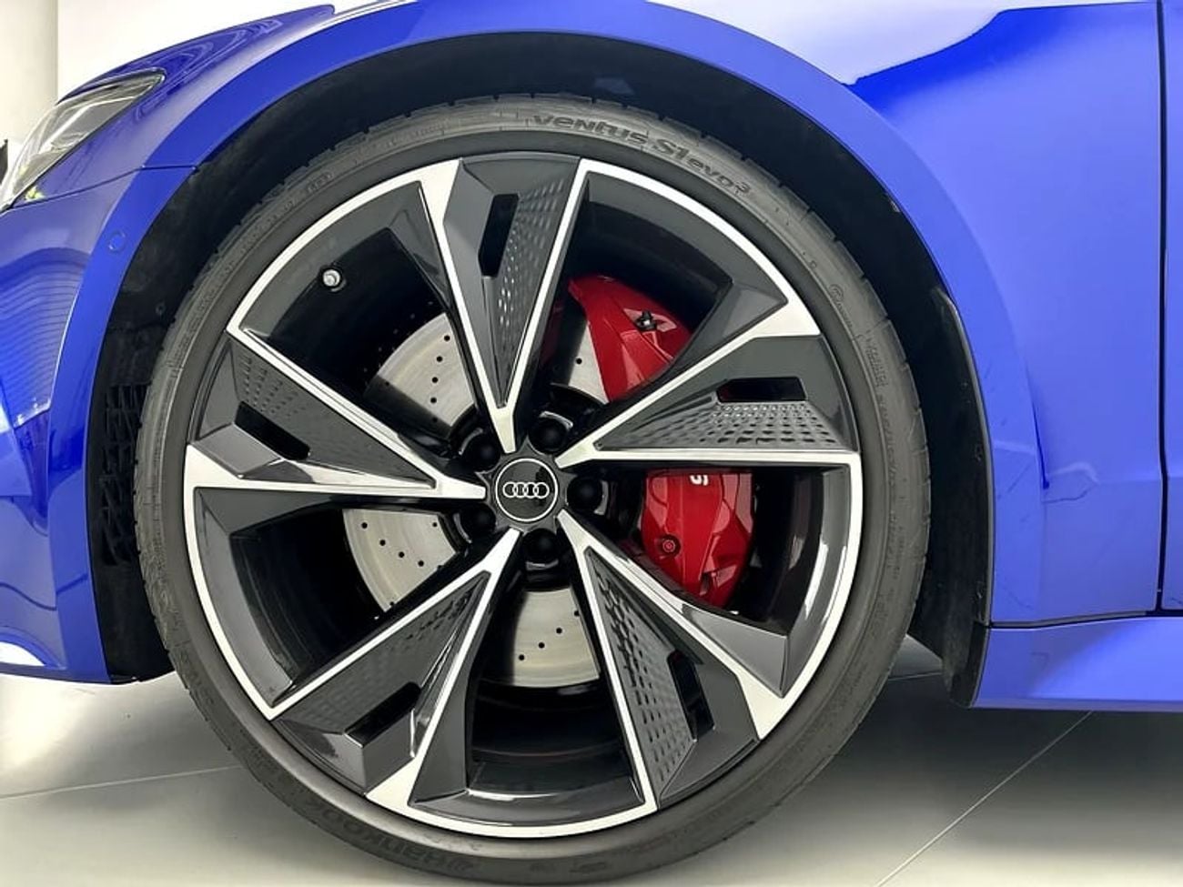 أودي RS7 quattro 4.0L