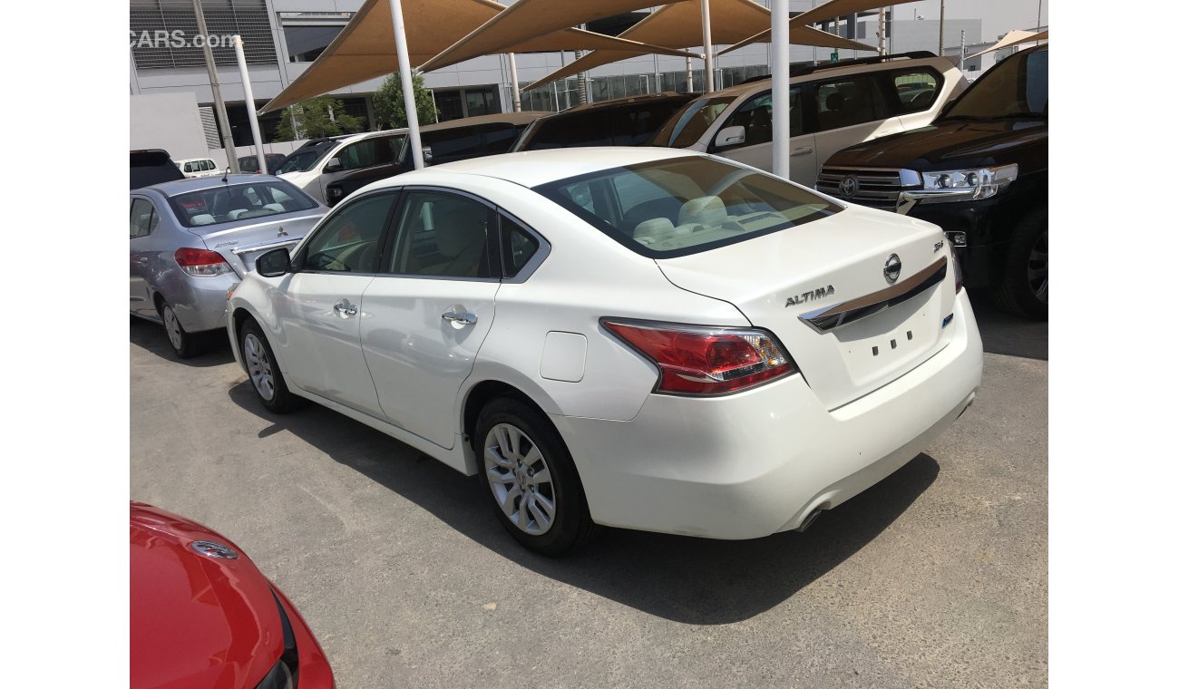 Nissan Altima we offer : * Car finance services on banks * Extended warranty * Registration / export services