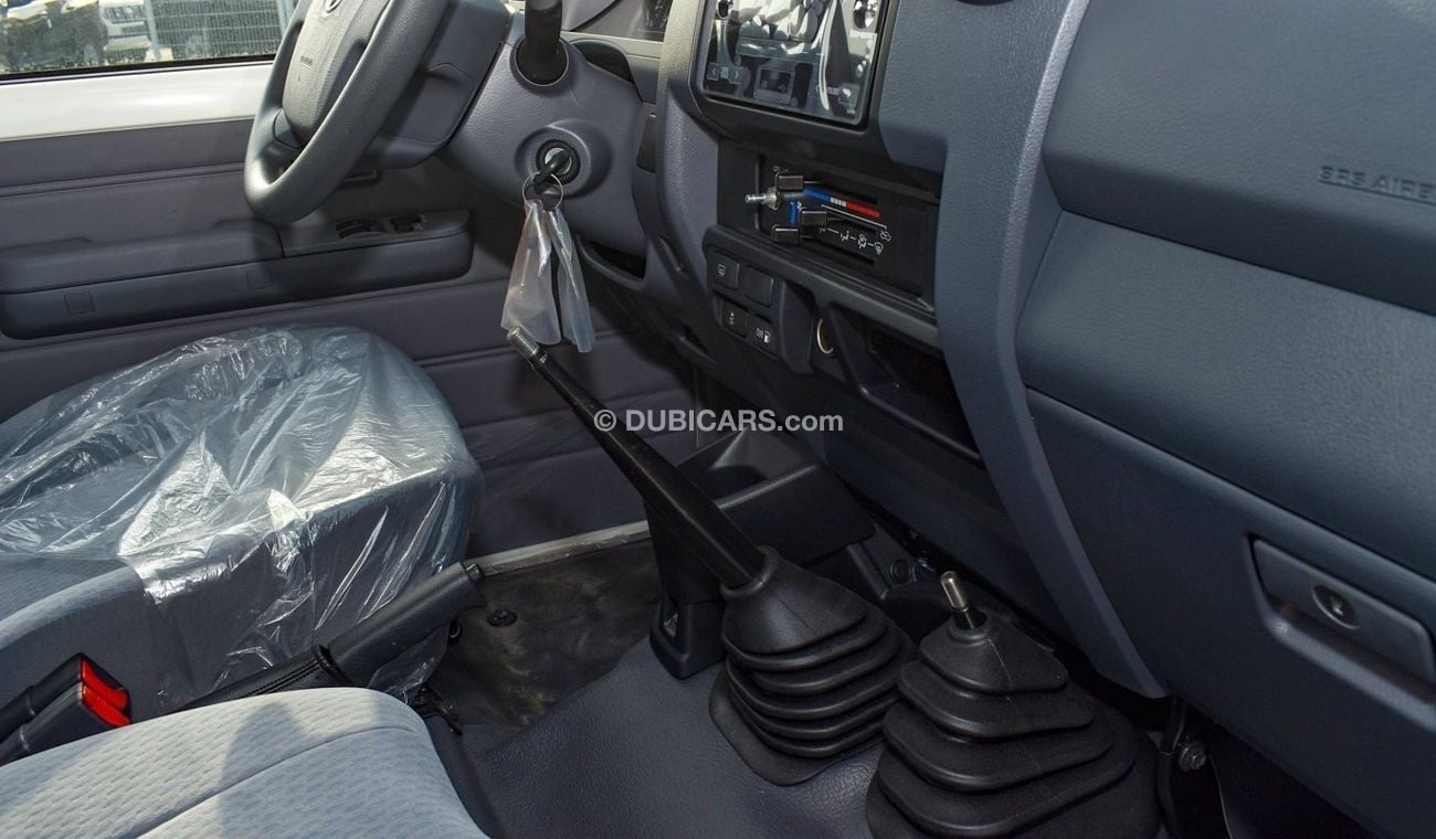 Toyota Land Cruiser 70 LC78 - 4.5l - Manual - New Shape - 13 Seater - Central Lock - Automatic Windows - 4wd