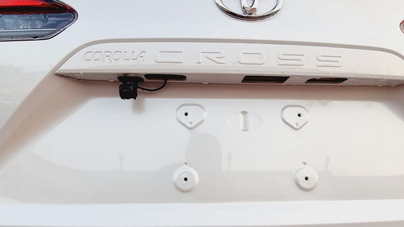تويوتا كورولا كروس TOYOTA COROLLA CROSS 2.0L HYBRID WITH RADAR MY 2025