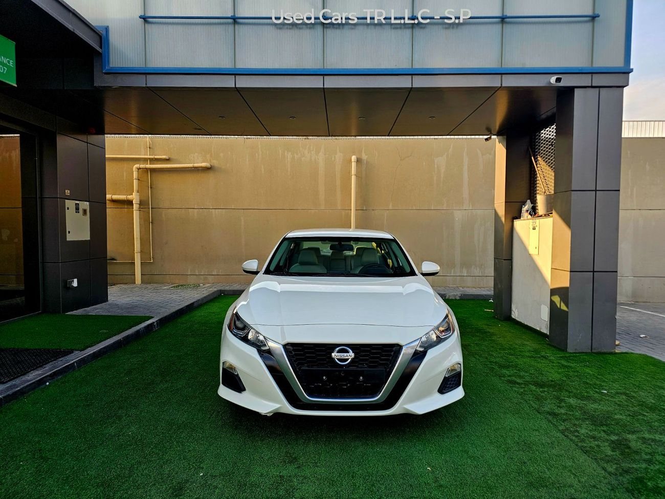 Nissan Altima S GCC/ 2.5L V4/ LOW MILEAGE/ IMMACULATE CONDITION