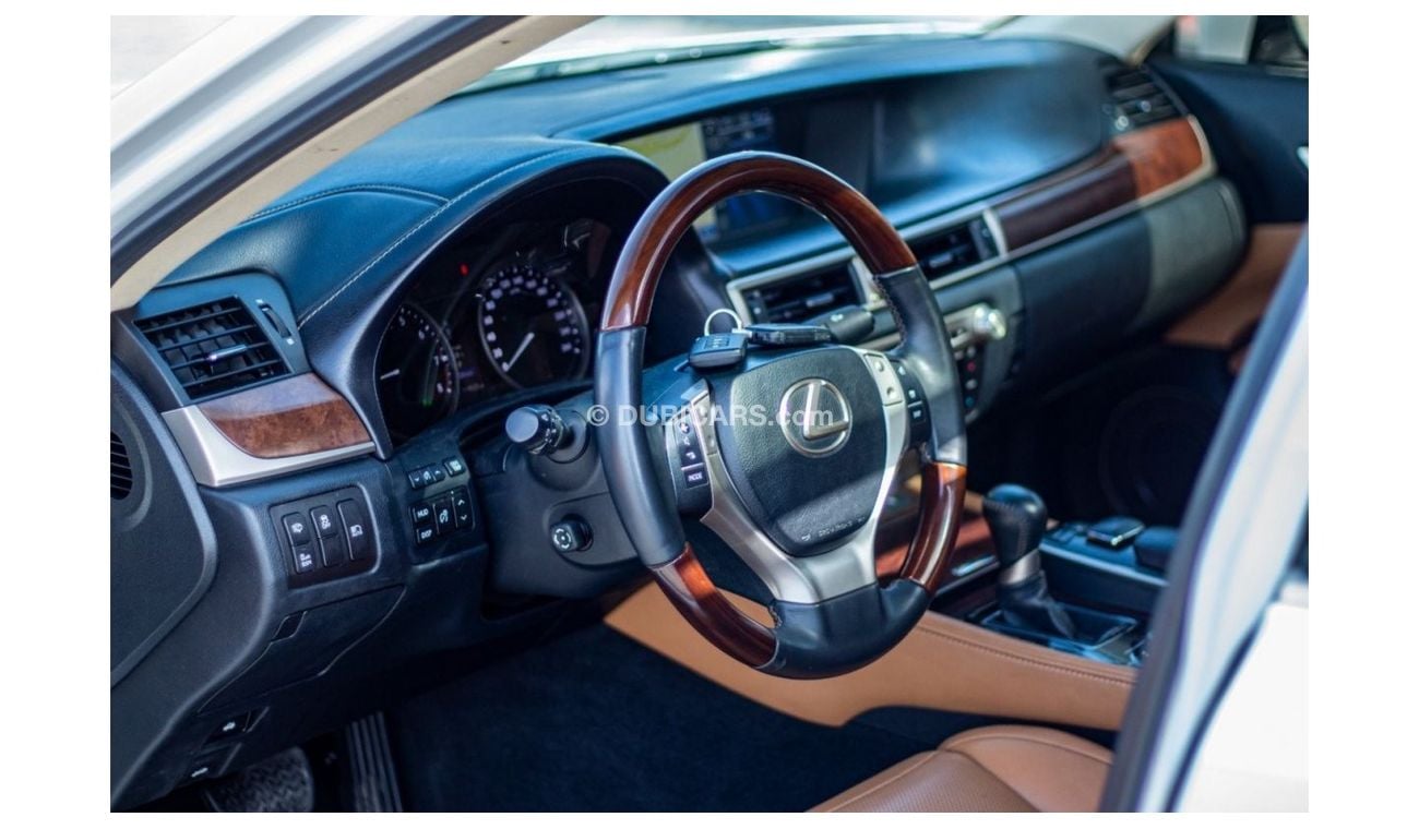 لكزس GS 350 لكزس جي إس 350  موديل : 2014 الممشي : 119,000 كم المطلوب 62000 درهم  مواصفات خليجيه ، فل اوبشن رقم