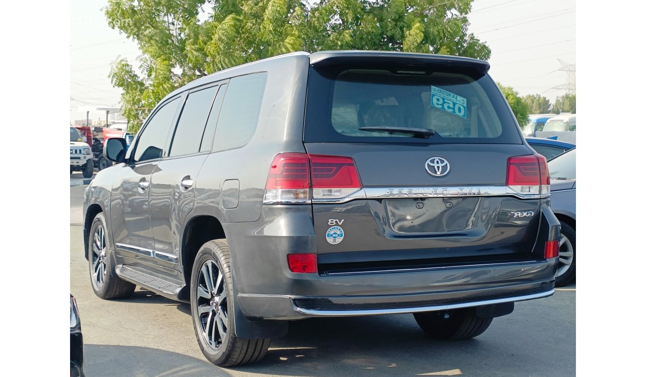 Toyota Land Cruiser 4.6L PETROL,V8 2011 GRAY, ( LOT # 6060)