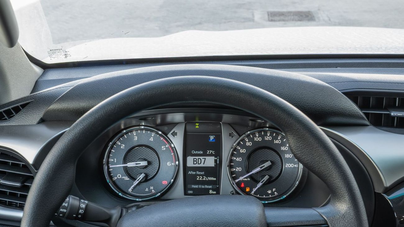 Toyota Hilux TOYOTA HILUX 2.4 AT HIGH -2026YM